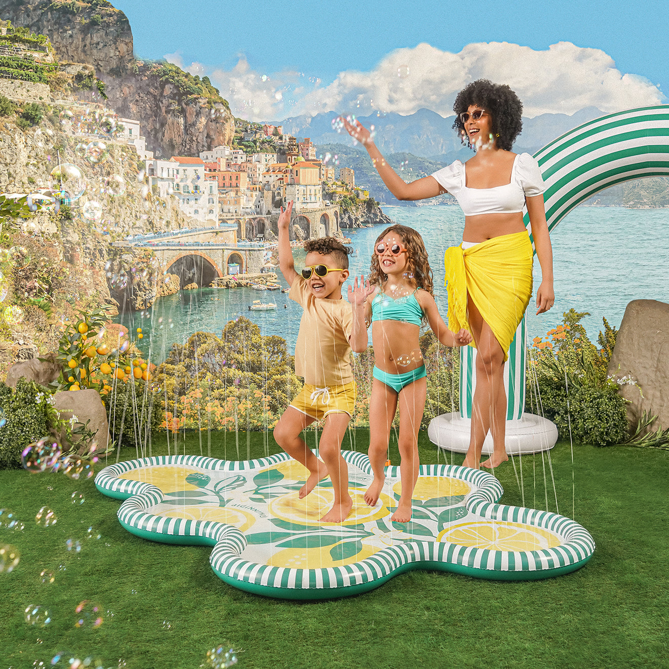 the STRIPED LIMONE Garland Arch Sprinkler