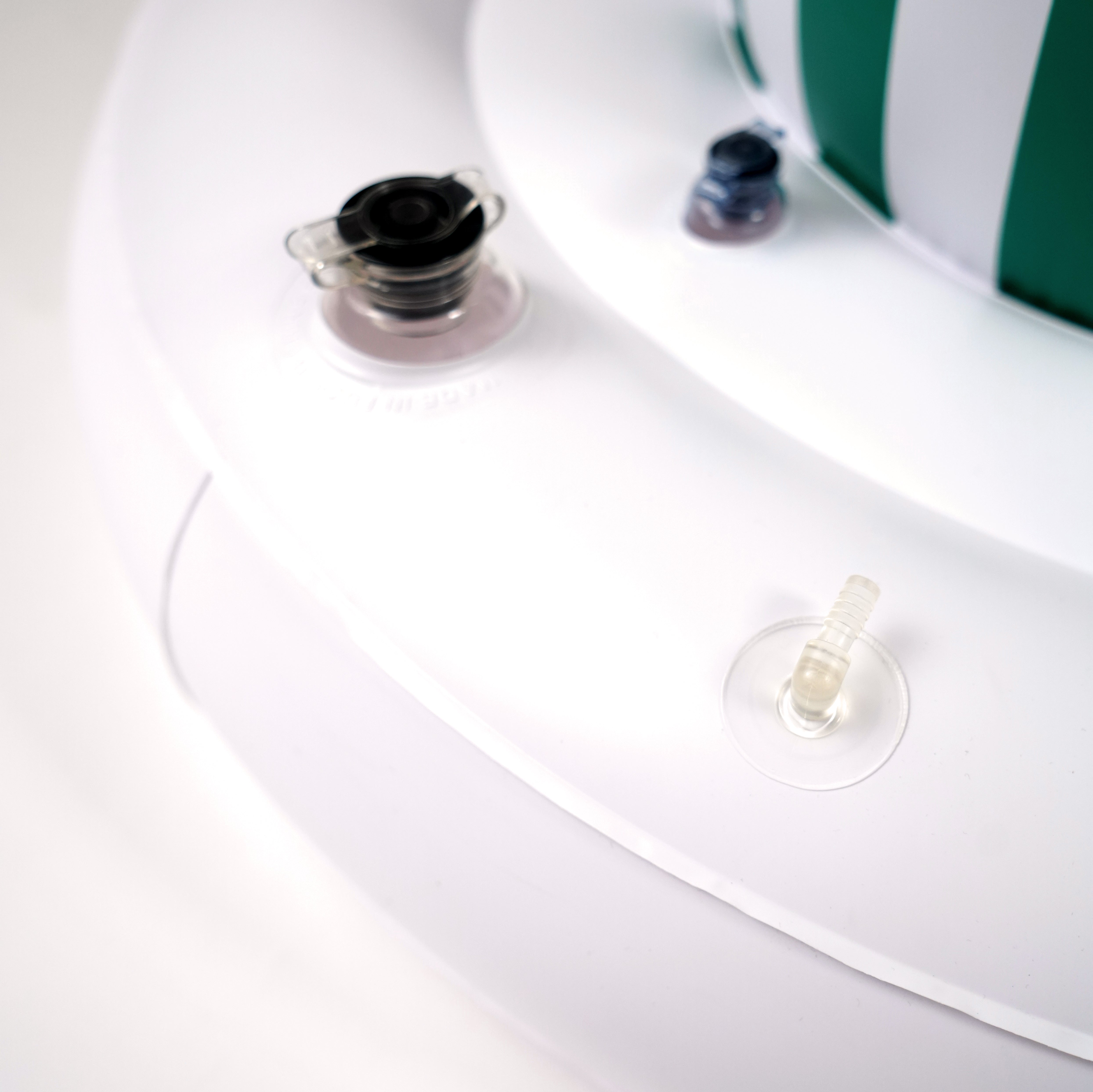 the STRIPED LIMONE Garland Arch Sprinkler