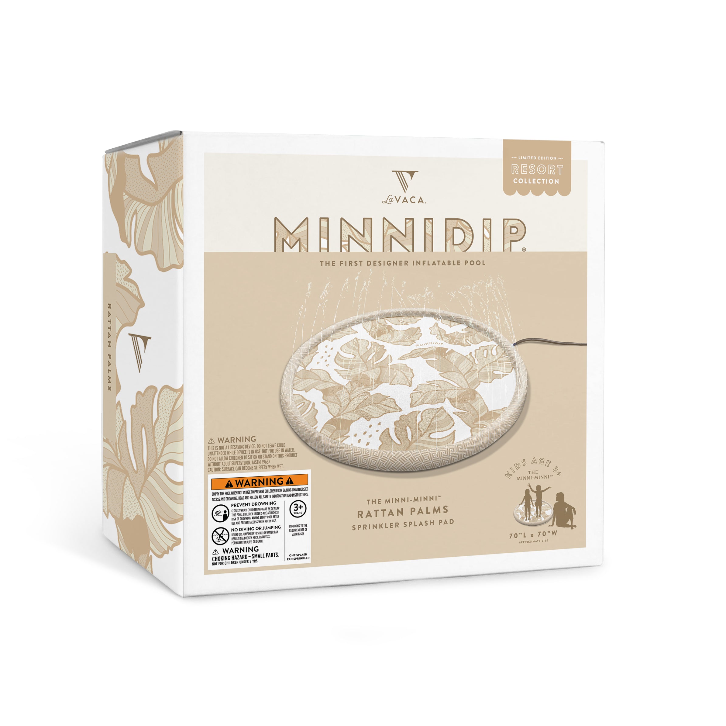 the RATTAN PALMS splash pad sprinkler