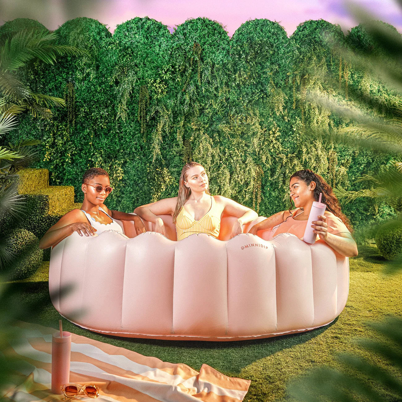 the BLUSHING PALMS Tufted Luxe Inflatable Pool