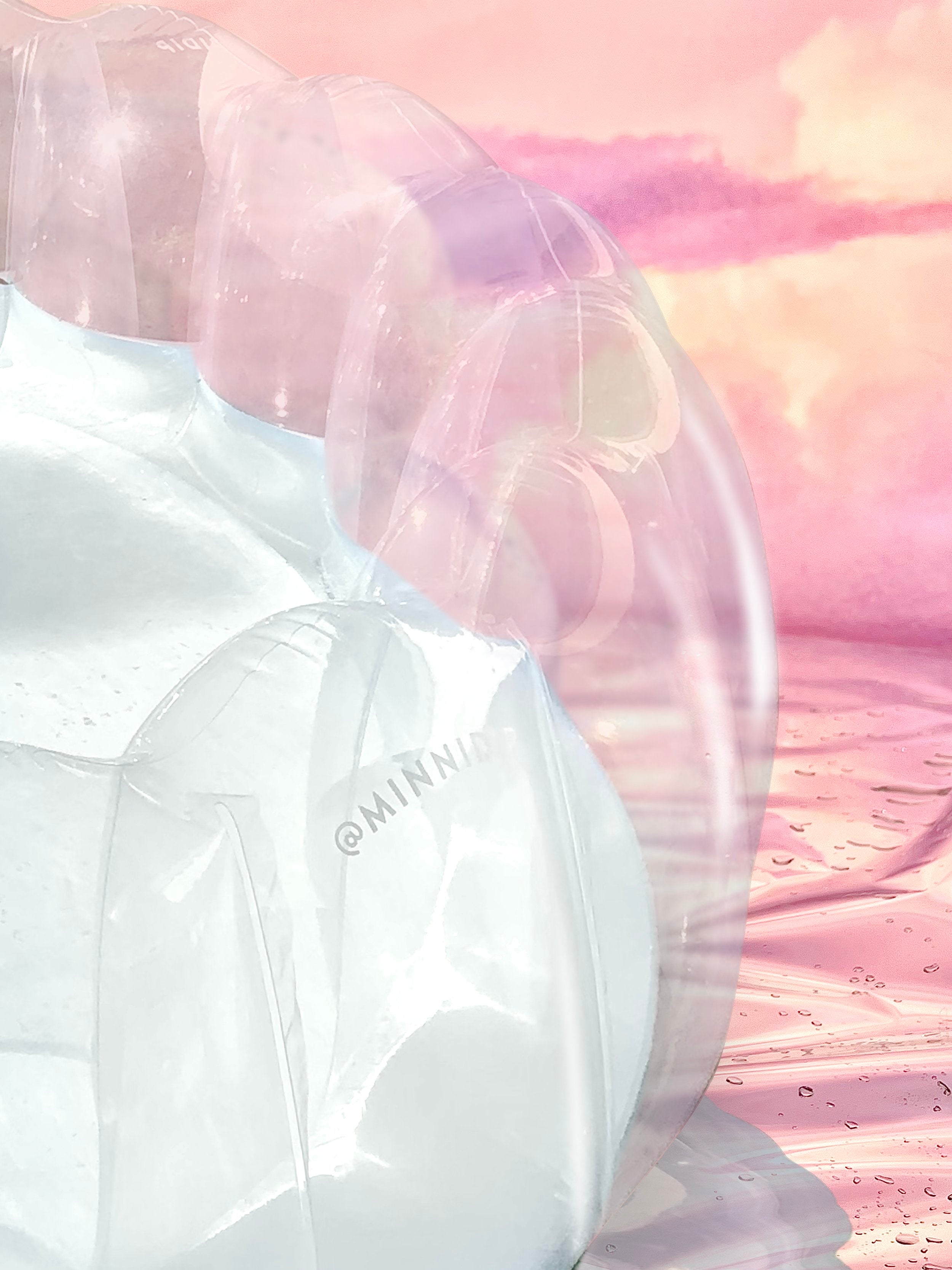 the B(AIR)LY THERE™ TUFTED luxe inflatable pool