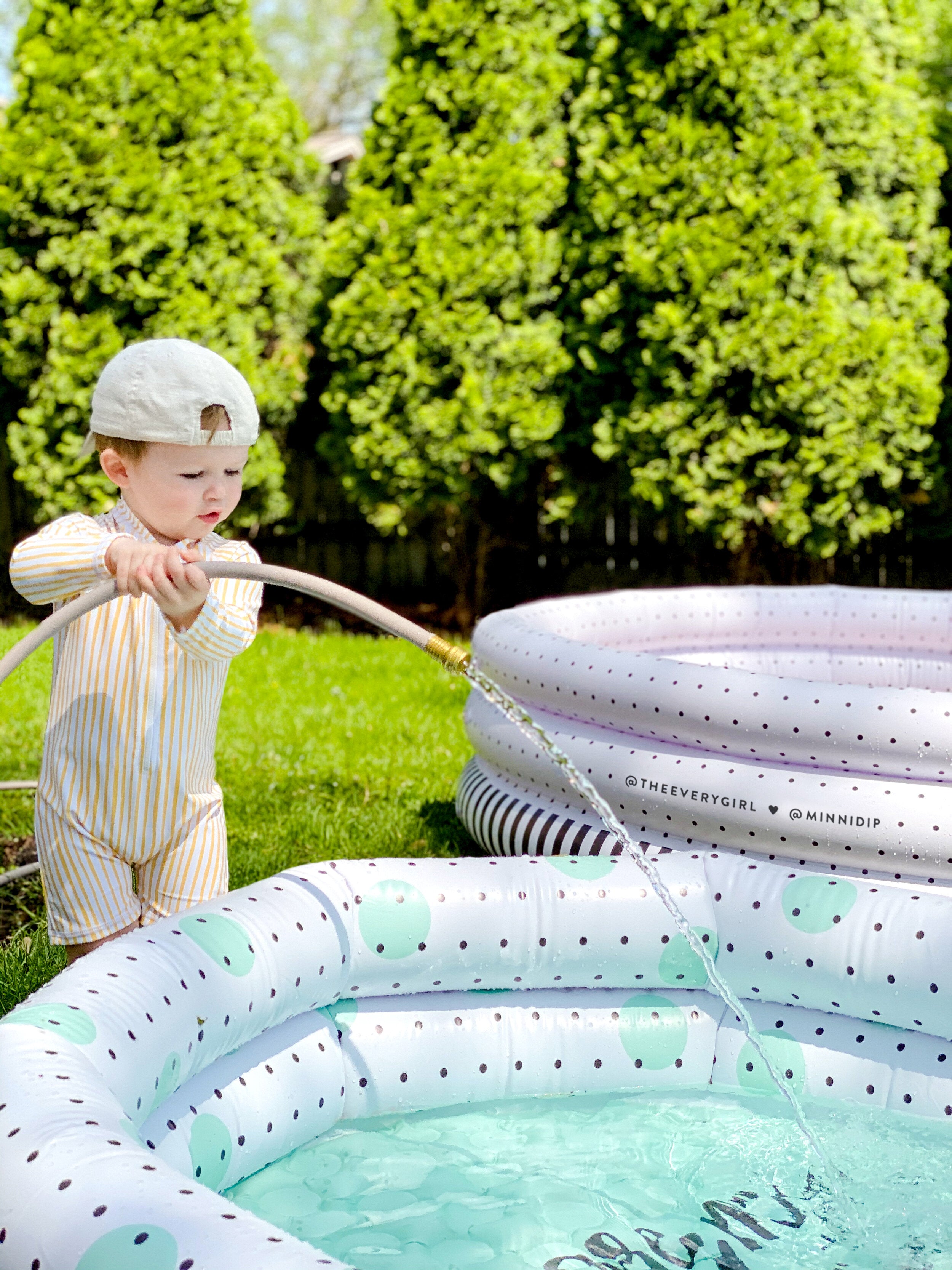 the MINNIDIP x EVERYMOM Minni-Minni Luxe Inflatable Pool