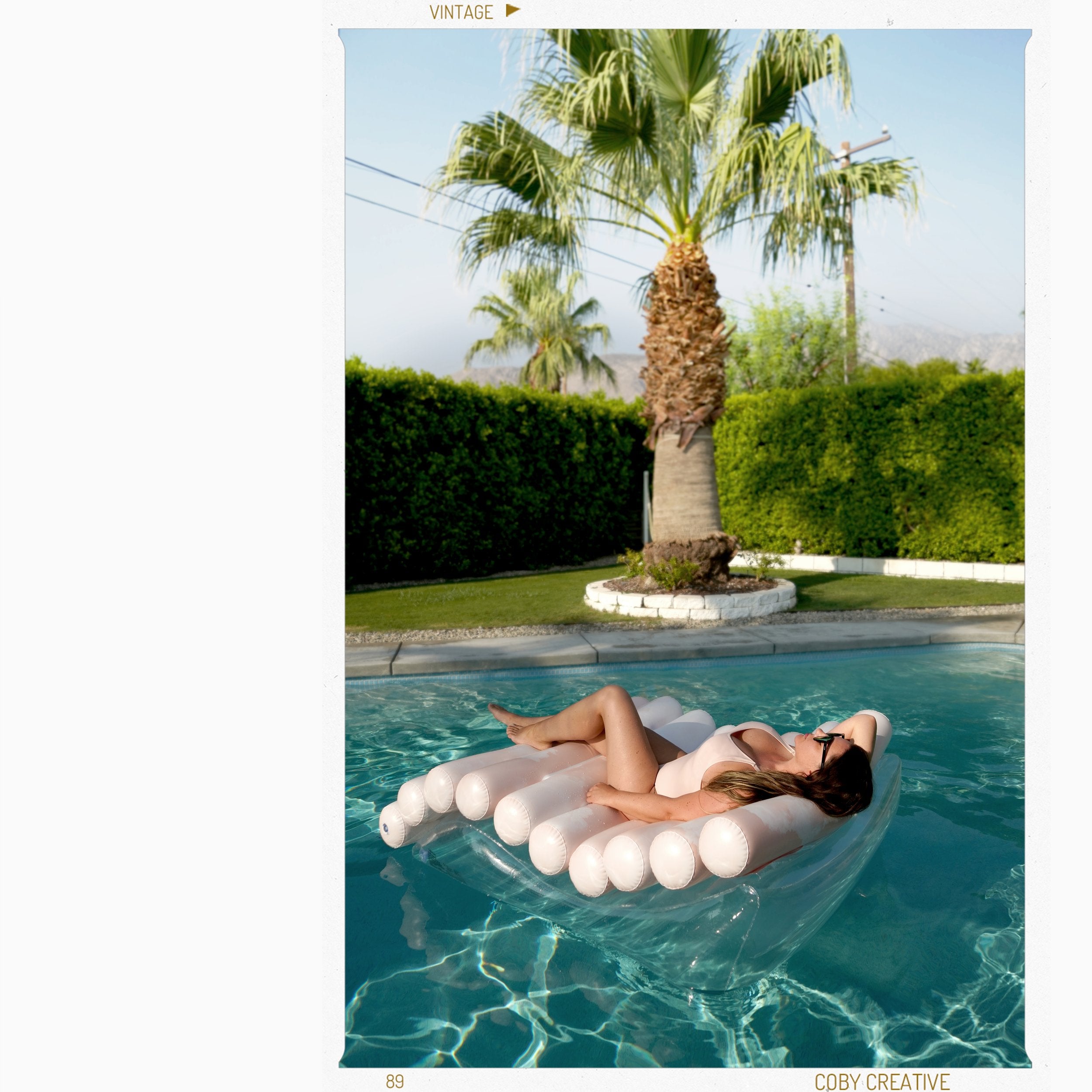 the CLOUD CH(AIR)™ in PINK SKIES