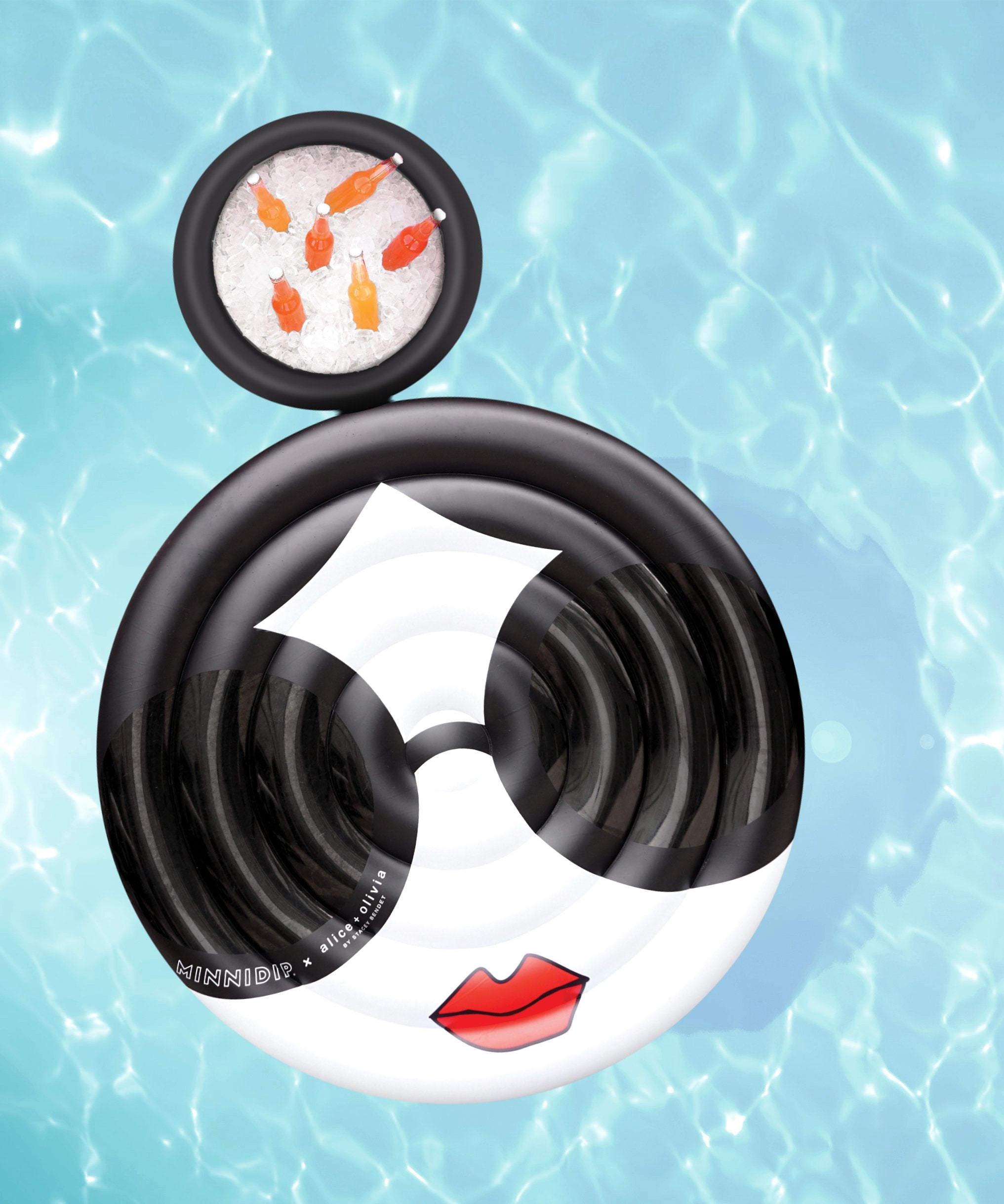 the MINNIDIP x ALICE + OLIVIA Round Float with Cooler