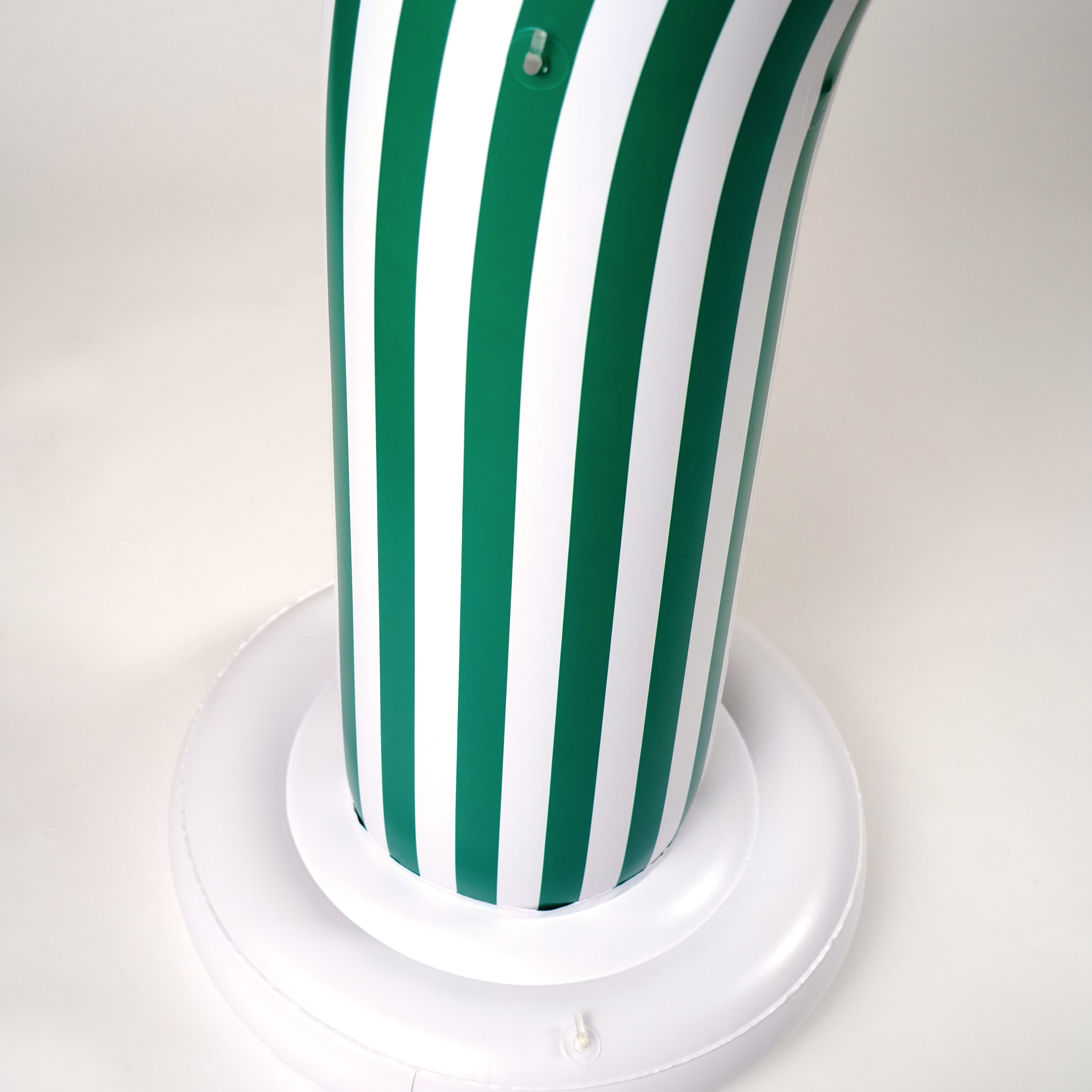 the STRIPED LIMONE Garland Arch Sprinkler