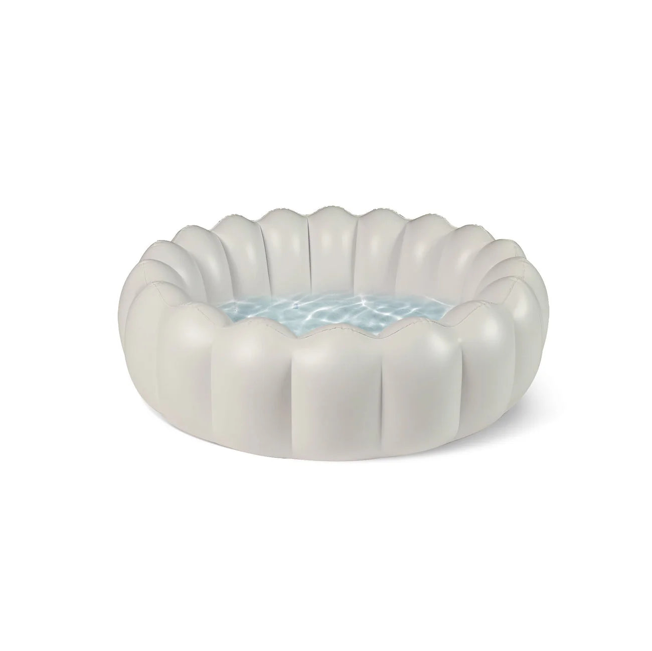The Tufted Minni-Minni Pool in CEMENT