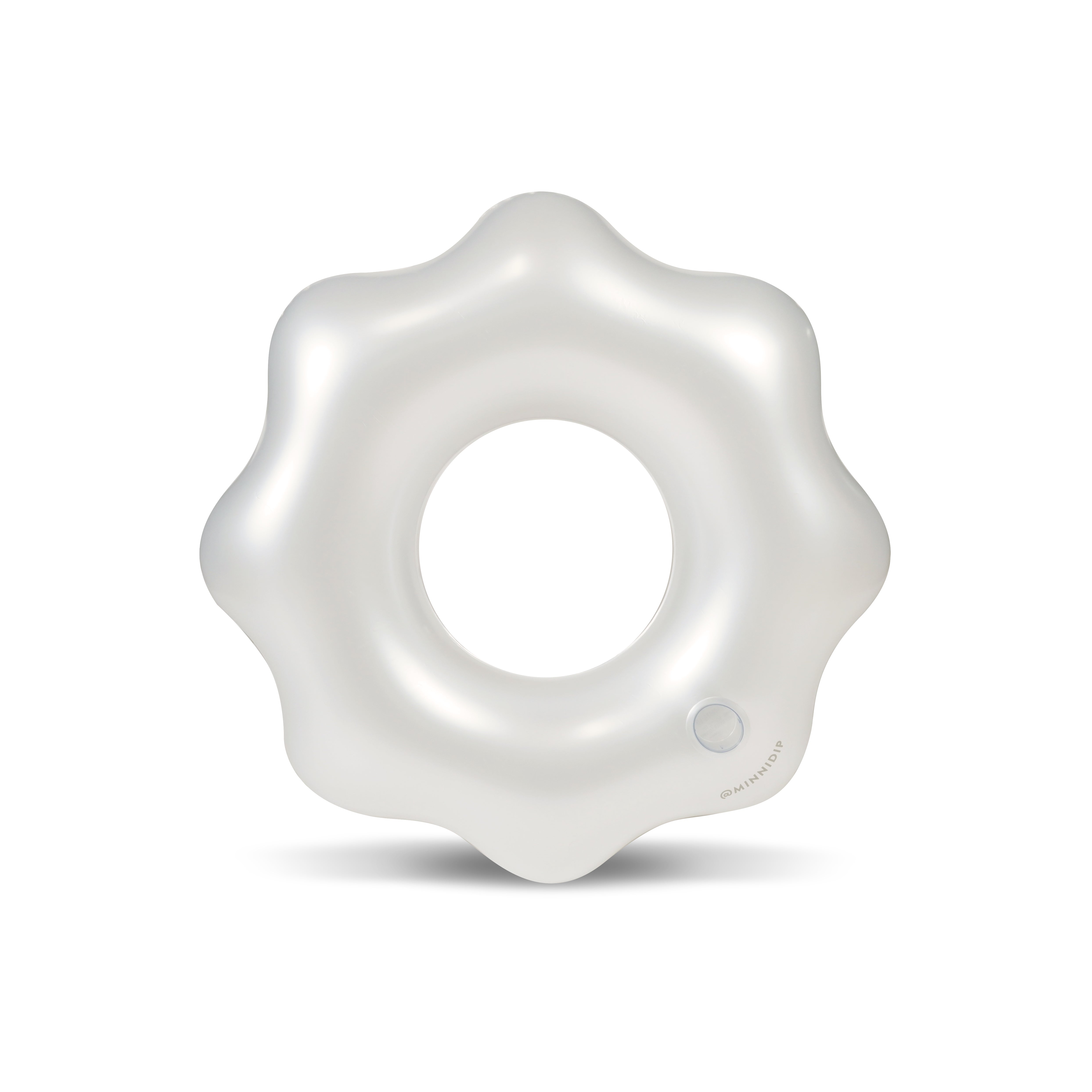 the COASTAL PEARL Scalloped Ring Float