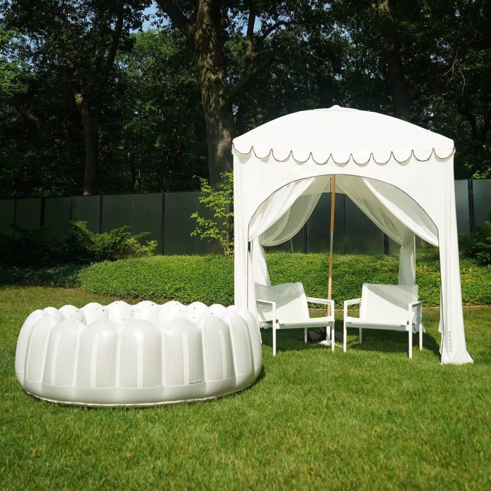 the VENEZIA Luxe Inflatable Pool